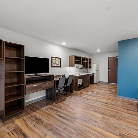 Woodspring Suites Kansas City Airport מראה חיצוני תמונה