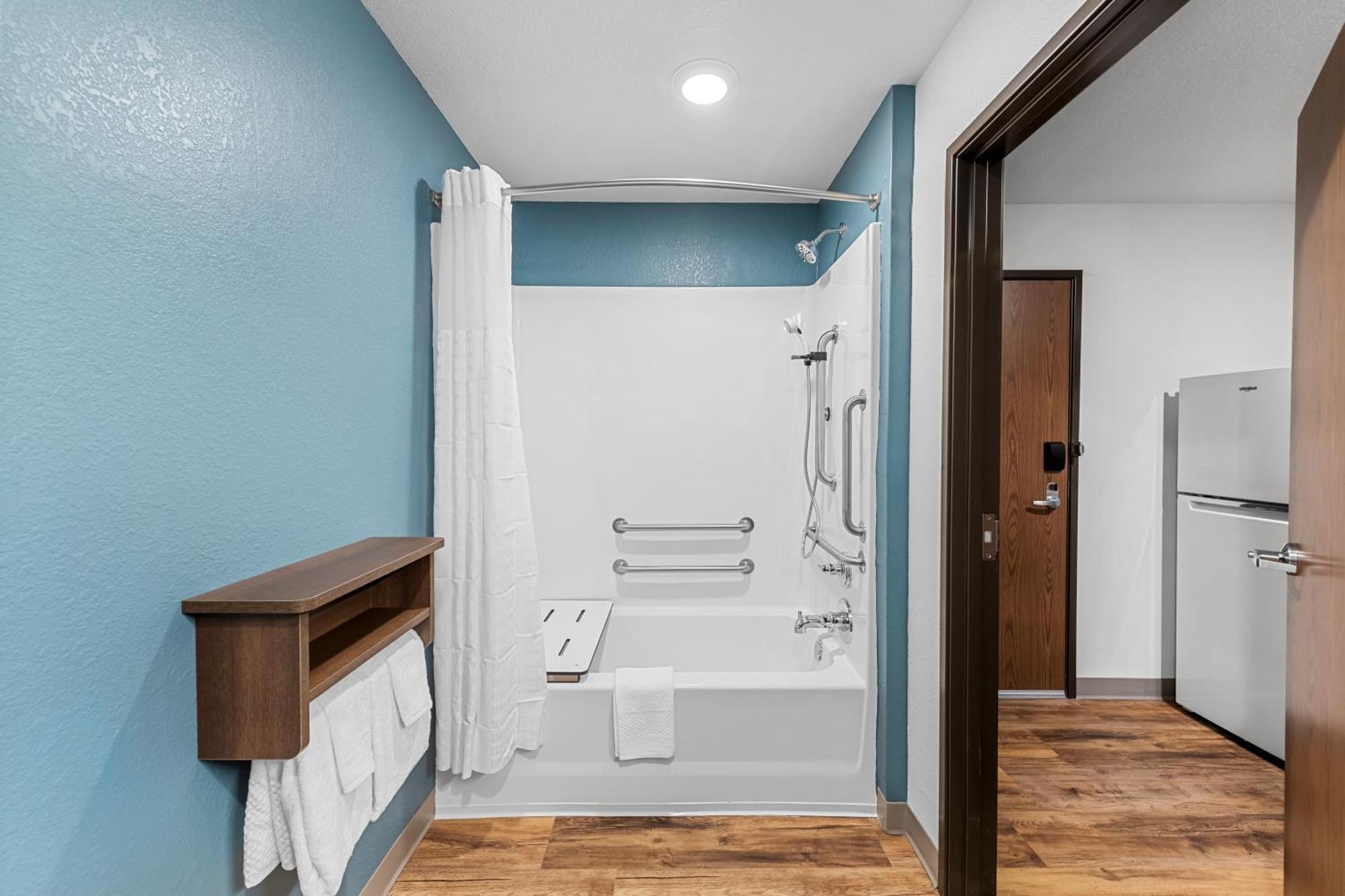 Woodspring Suites Kansas City Airport מראה חיצוני תמונה