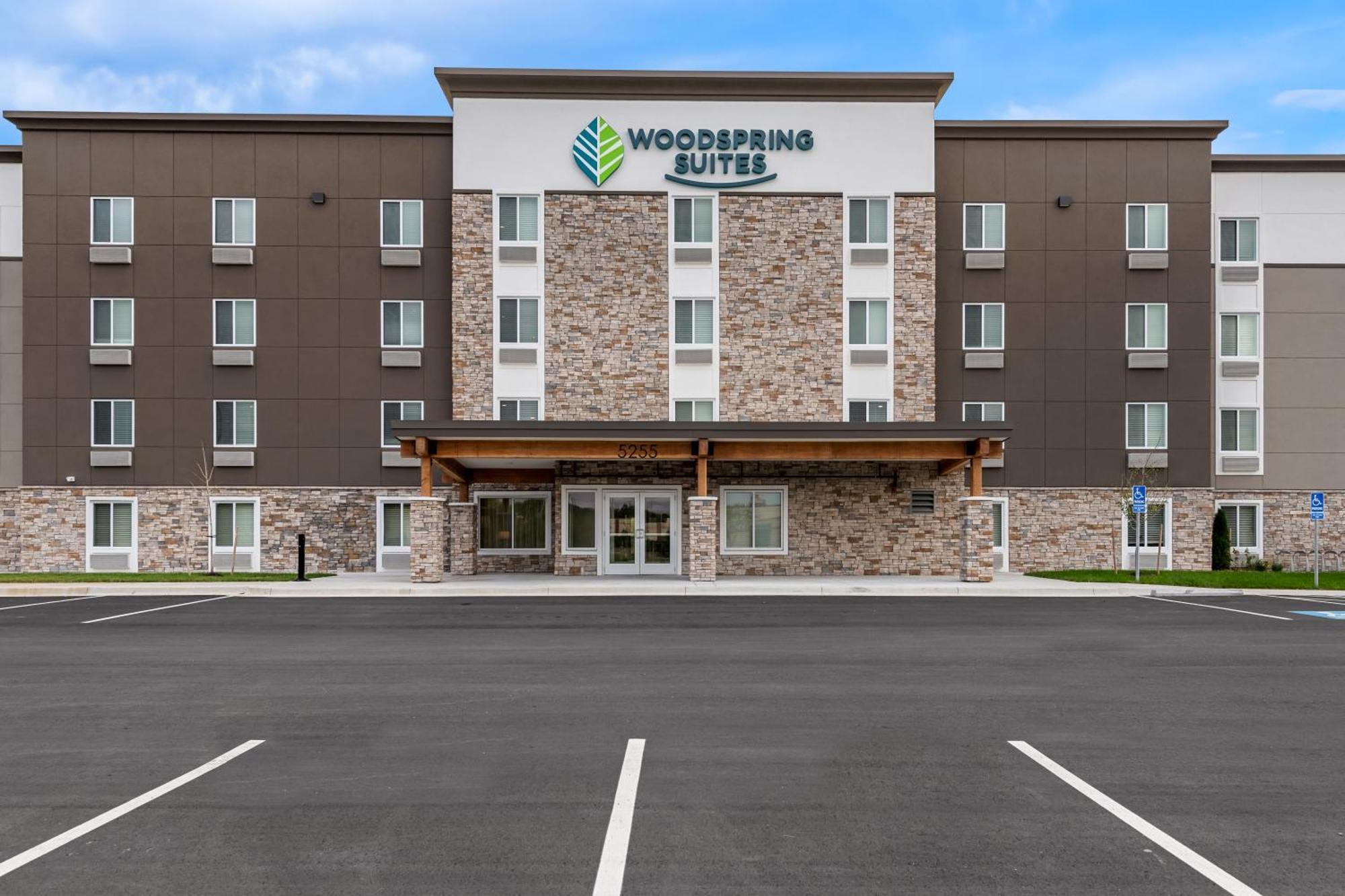 Woodspring Suites Kansas City Airport מראה חיצוני תמונה