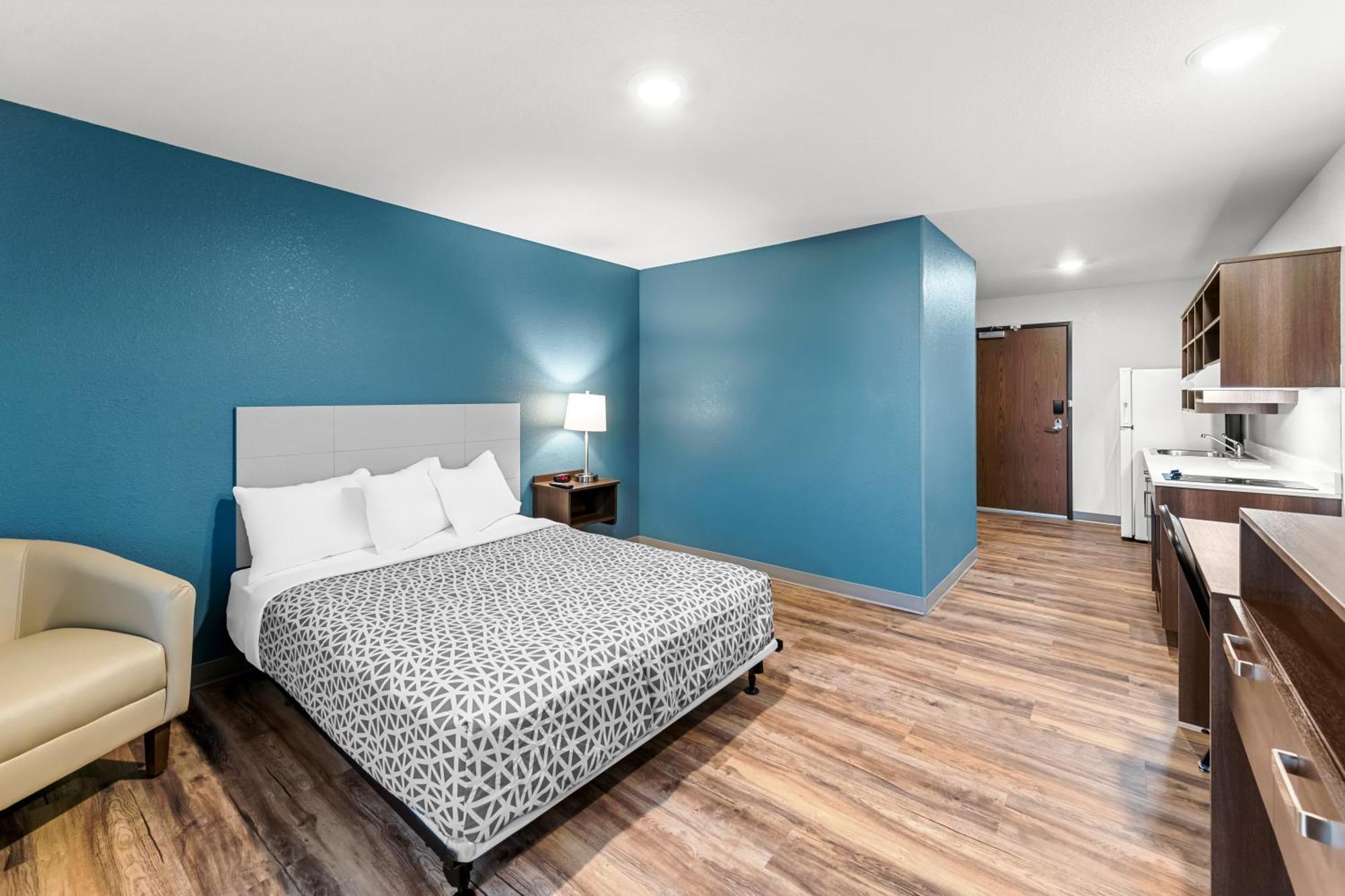 Woodspring Suites Kansas City Airport מראה חיצוני תמונה