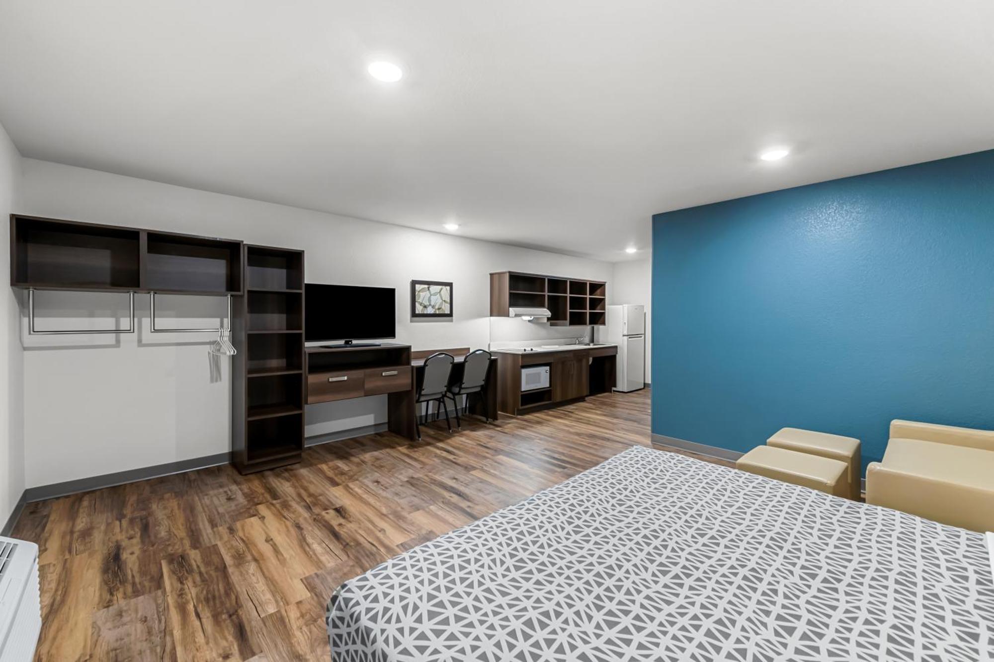 Woodspring Suites Kansas City Airport מראה חיצוני תמונה