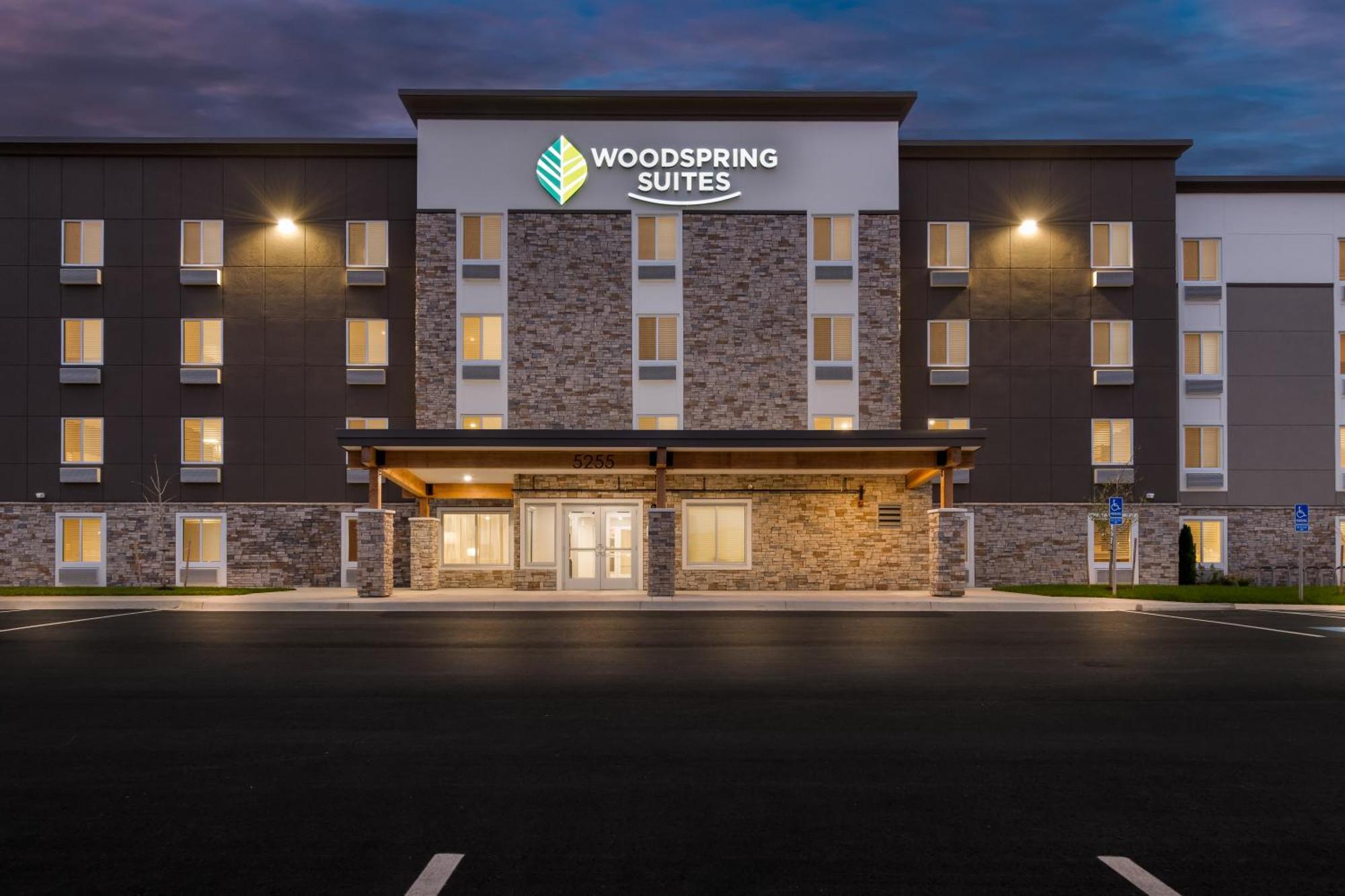 Woodspring Suites Kansas City Airport מראה חיצוני תמונה
