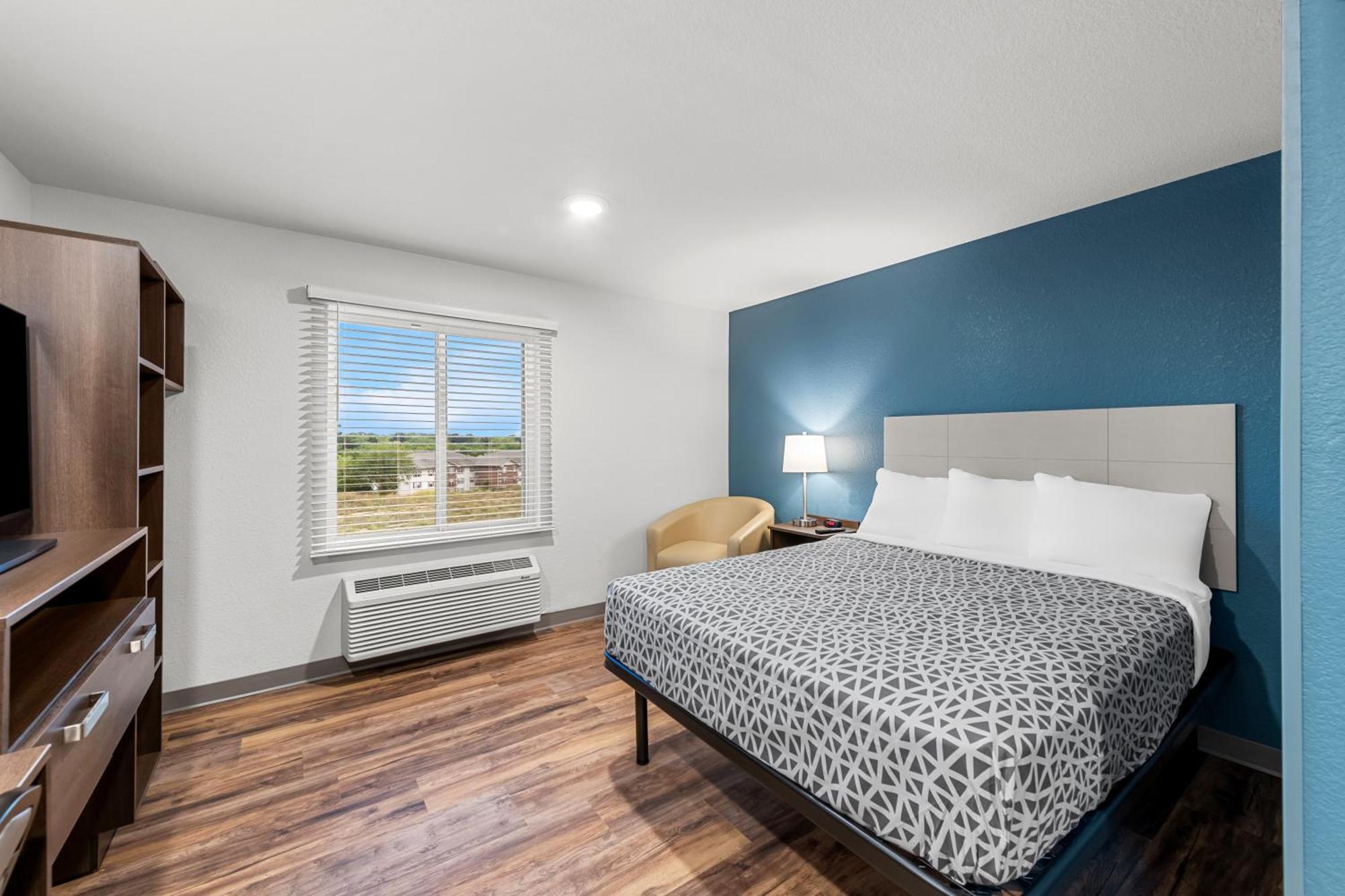 Woodspring Suites Kansas City Airport מראה חיצוני תמונה